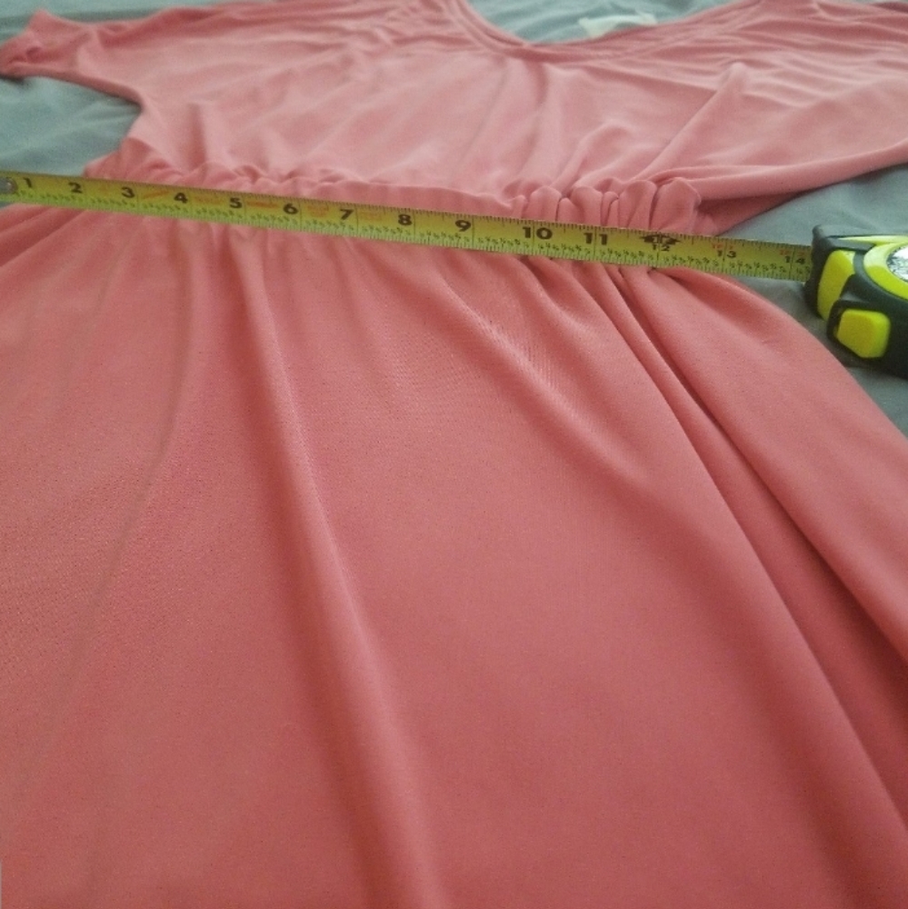 Dress - Picture 3 of 3